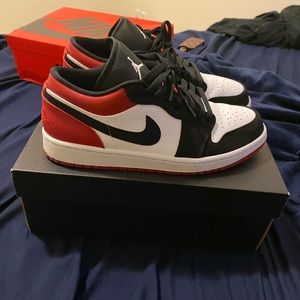 Jordan 1 low bred toe